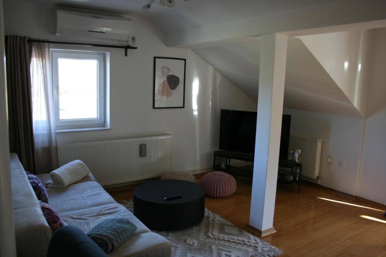 Kaj-Lux Apartment Tuheljske Toplice Bagian luar foto